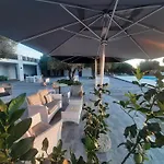 Hotell Borgo Rurale Cares