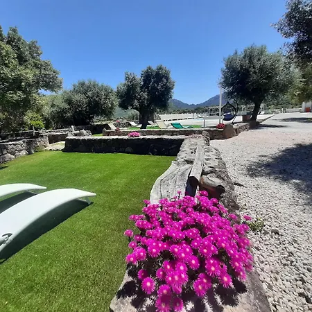 Farm stay Borgo Rurale Cares *