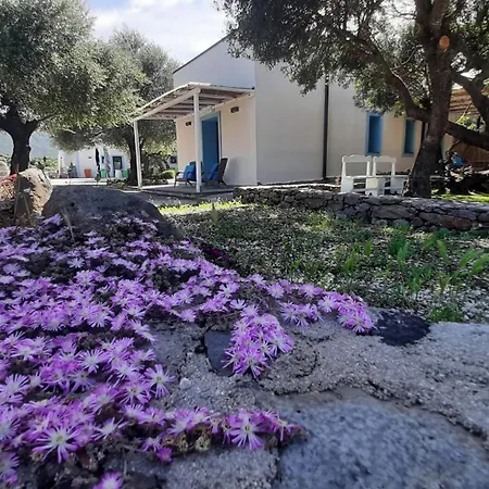 Borgo Rurale Cares מלון דורגלי