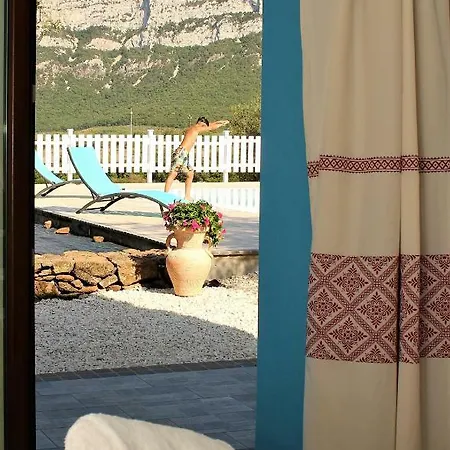 Borgo Rurale Cares Hotel